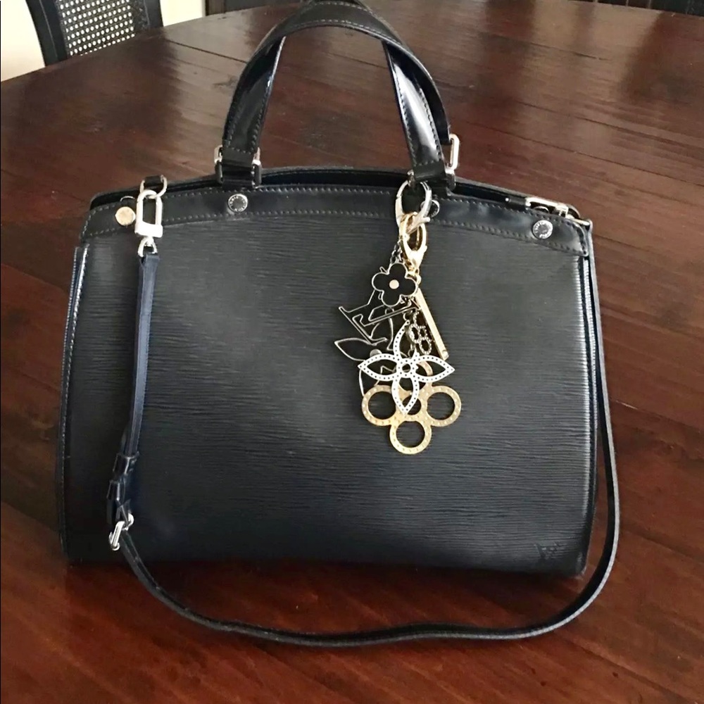 Authentic Louis Vuitton Black Brea GM Handbag
